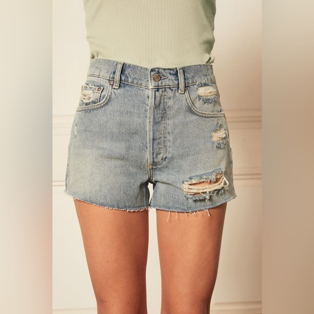Boyish The Cody Short In Great Dictator Wash - Medium Light Wash Distressed
